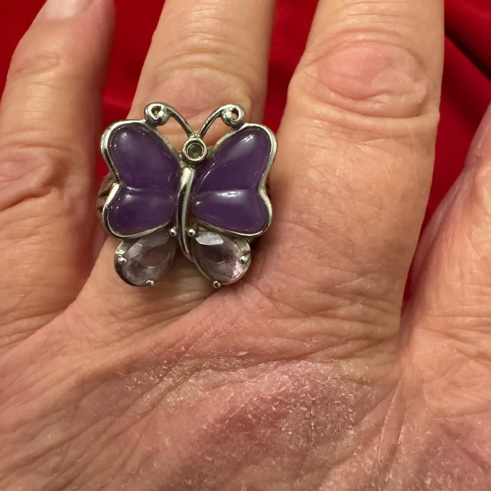 Victoria Wieck Retired Butterfly Ring Host Pick 🥳 - Picture 4 of 9